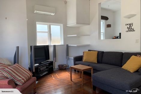 Photo of property in 138 Rongotai Road, Kilbirnie, Wellington, 6022