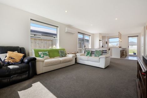 Photo of property in 79 Te Kio Crescent, Papamoa Beach, Papamoa, 3118