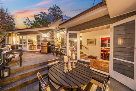 Photo of property in 9 Chatsworth Road, Silverstream, Upper Hutt, 5019