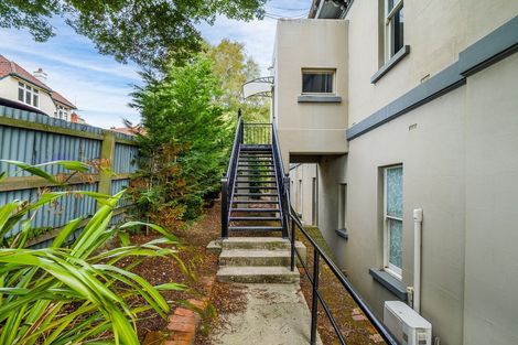 Photo of property in 5 Smith Street, Dunedin Central, Dunedin, 9016