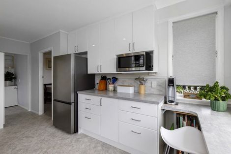 Photo of property in 27 Lord Street, Stokes Valley, Lower Hutt, 5019