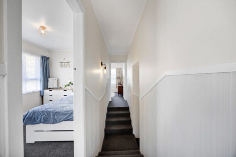 Photo of property in 1 Nikau Street, Inglewood, 4330