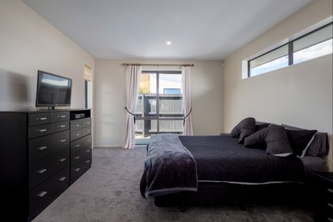 Photo of property in 8 Hedge Close, Halswell, Christchurch, 8025