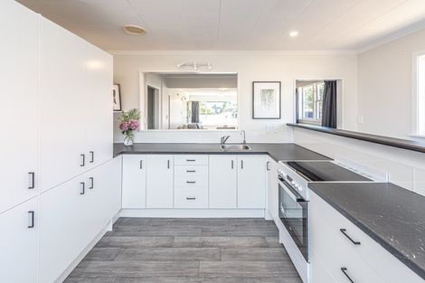 Photo of property in 27 Hood Street, Castlecliff, Whanganui, 4501