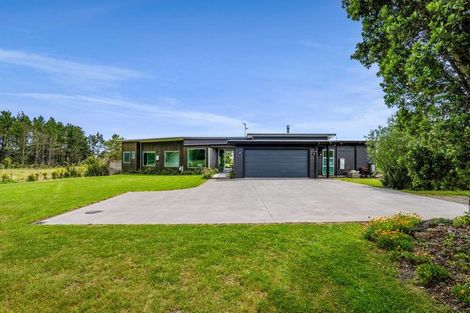 Photo of property in 438 Alfred Road, Kaimiro, New Plymouth, 4371