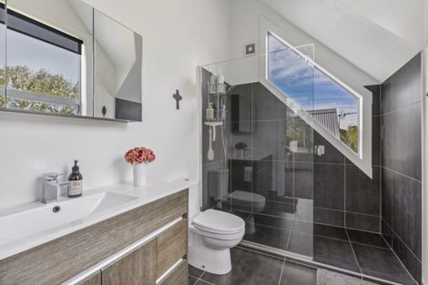 Photo of property in 350 Clifton Road, Whitford, Howick, 2571