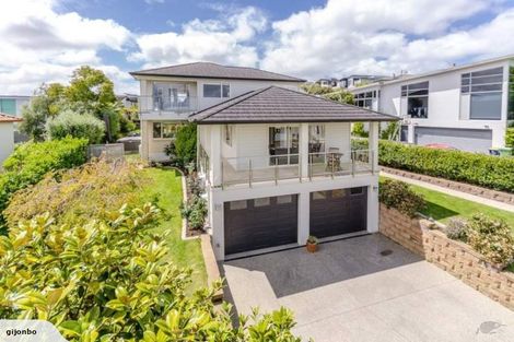 Photo of property in 57 Kittiwake Drive, Schnapper Rock, Auckland, 0632