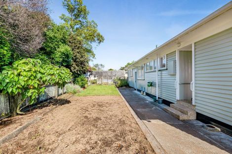 Photo of property in 9 Kowhai Street, Strandon, New Plymouth, 4312