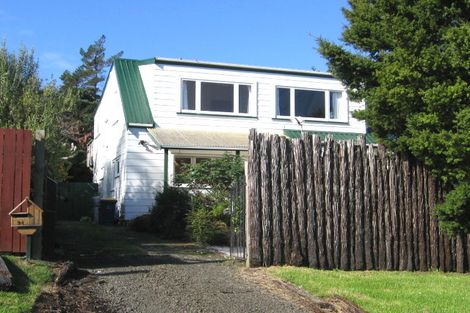 Photo of property in 94 Kauri Point Road, Laingholm, Auckland, 0604