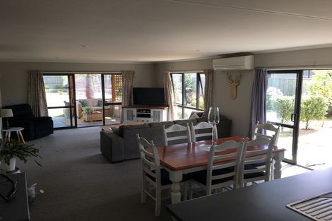 Photo of property in 38 Willowside Place, Amberley, 7410