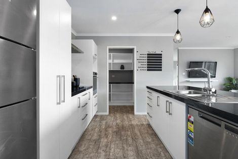 Photo of property in 59 Awataha Crescent, Pyes Pa, Tauranga, 3110