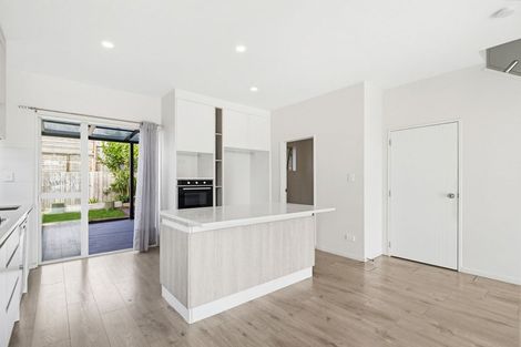 Photo of property in 5b Poruru Close, Papakura, 2110