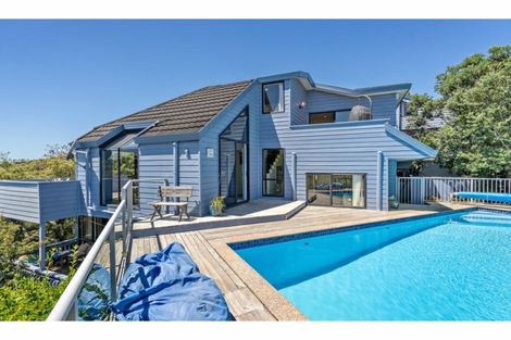 Photo of property in 15 Park Rise, Campbells Bay, Auckland, 0630