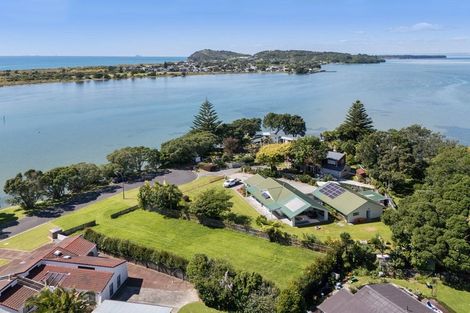 Photo of property in 7 Waione Avenue, Athenree, Waihi Beach, 3177