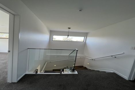 Photo of property in 9a Kaweka Street, New Lynn, Auckland, 0600