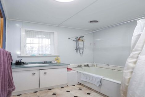 Photo of property in 24 Hikutaia Street, Te Aroha, 3320