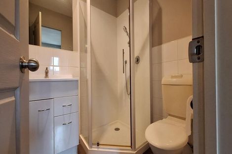 Photo of property in 3a Pittville Place, Henderson, Auckland, 0612