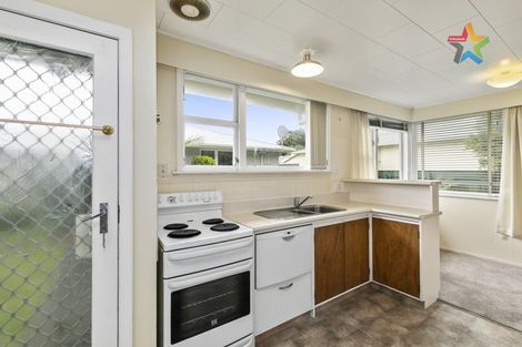Photo of property in 8/250 Muritai Road, Eastbourne, Lower Hutt, 5013