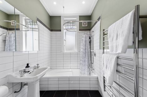 Photo of property in 11a Bruges Avenue, Miramar, Wellington, 6022