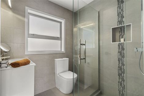 Photo of property in 80b Moore Street, Howick, Auckland, 2014