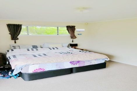 Photo of property in 87c Lancaster Road, Beach Haven, Auckland, 0626