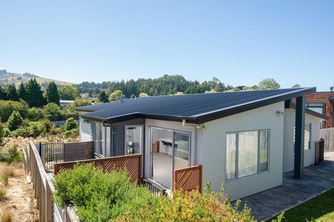 Photo of property in 31 Grandvista Drive, Green Island, Dunedin, 9018