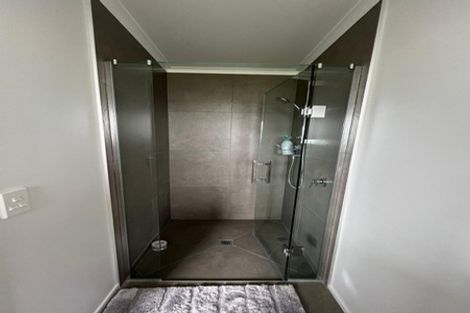 Photo of property in 32 County Drive, Hawera, 4610