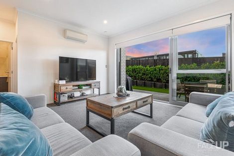 Photo of property in 7 Te Aho Matua Road, Hobsonville, Auckland, 0616