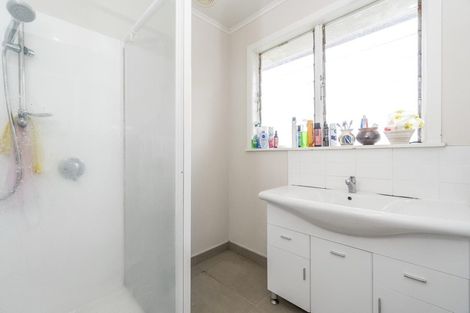 Photo of property in 35 Barbary Avenue, Kelston, Auckland, 0602