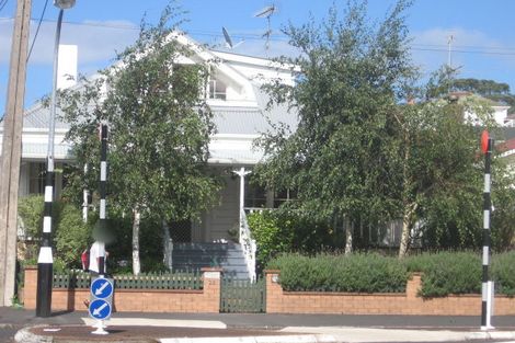 Photo of property in 23 Church Street, Devonport, Auckland, 0624