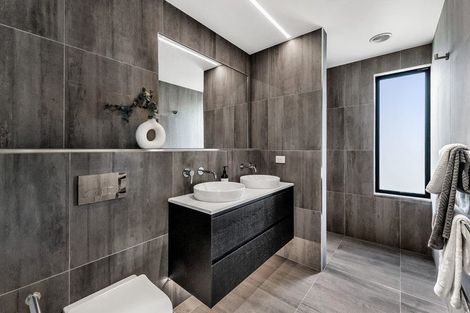 Photo of property in 68a Wai-iti Terrace, Bryndwr, Christchurch, 8052