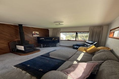 Photo of property in 99 Redoubt Road, Goodwood Heights, Auckland, 2105