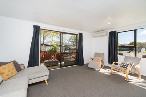 Photo of property in 9 Adams Place, Kelvin Grove, Palmerston North, 4414