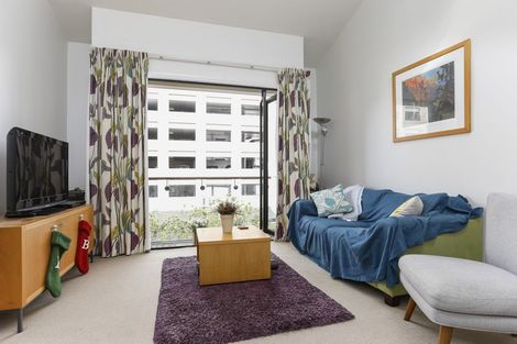 Photo of property in Latitude 37 East Apartments, 2l/20 Pakenham Street East, Auckland Central, Auckland, 1010