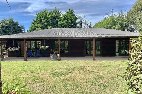 Photo of property in 224 Pukenamu Road, Te Horo, Otaki, 5581