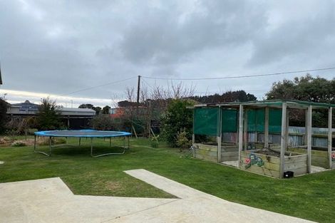 Photo of property in 9 Easton Street, Foxton, 4814