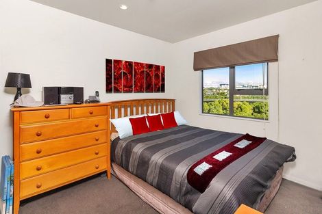 Photo of property in 4e/6 Piwakawaka Street, Eden Terrace, Auckland, 1010