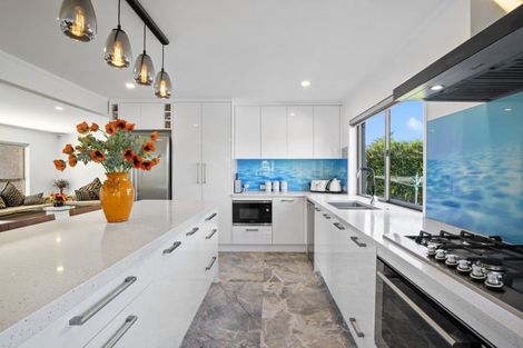 Photo of property in 112 Valley Road, Pukekohe, 2120