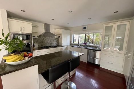 Photo of property in 1/86 Saddleback Rise, Murrays Bay, Auckland, 0630