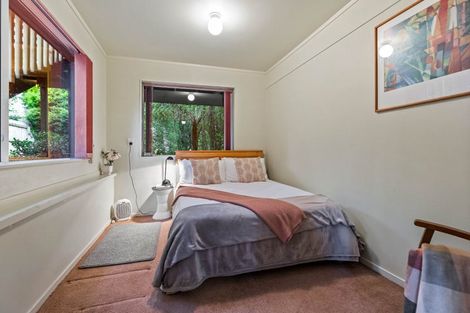 Photo of property in 24 Kaurilands Road, Titirangi, Auckland, 0604