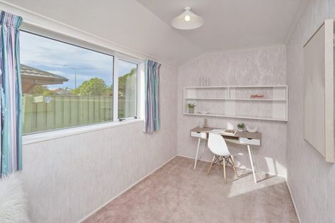 Photo of property in 33 Peer Street, Upper Riccarton, Christchurch, 8041