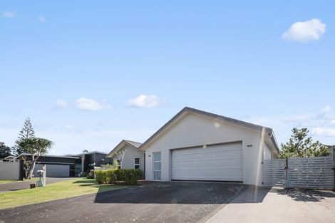 Photo of property in 31 Pompano Key, Papamoa Beach, Papamoa, 3118