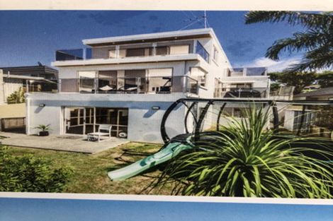 Photo of property in 1/25 Churchill Road, Murrays Bay, Auckland, 0630