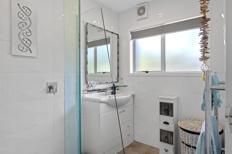 Photo of property in 6 Hatfield Heights, Hatfields Beach, Orewa, 0931