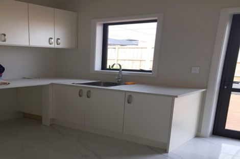 Photo of property in 6 Kohia Way, Huapai, Kumeu, 0810