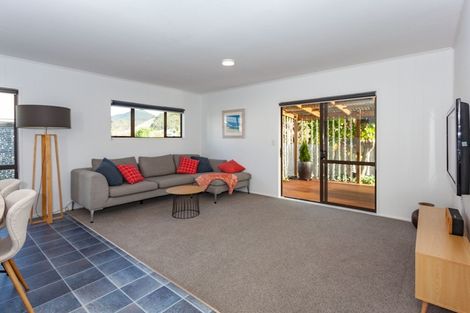 Photo of property in 12a Whiritoa Beach Road, Whiritoa, Whangamata, 3691