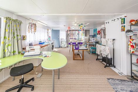 Photo of property in 2 Hodge Place, Aramoho, Whanganui, 4500