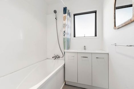 Photo of property in 2/5 Malaspina Place, Papatoetoe, Auckland, 2025