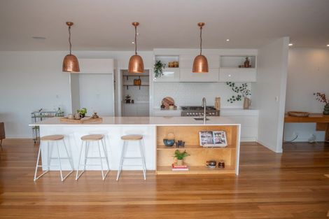 Photo of property in 5 Frangipani Street, Cable Bay, 0420