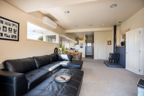 Photo of property in 15 Rawhiti Street, Vogeltown, New Plymouth, 4310
